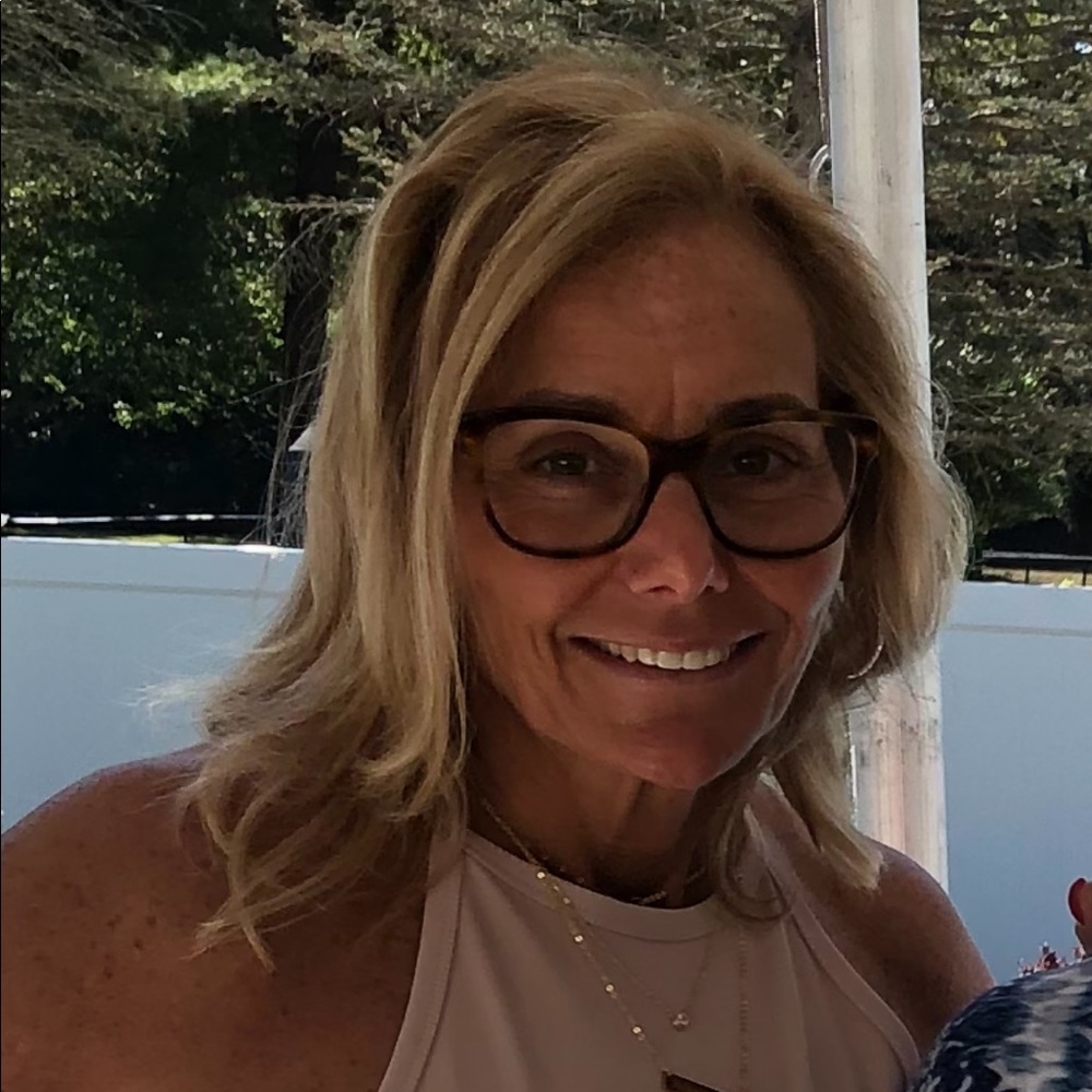 Meet your Posher, Cynthia